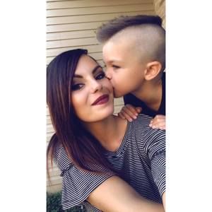 Meet your Posher, Christa